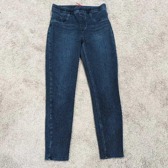 Spanx Woman’s Ankle Skinny Jeans Size Medium - Picture 1 of 9
